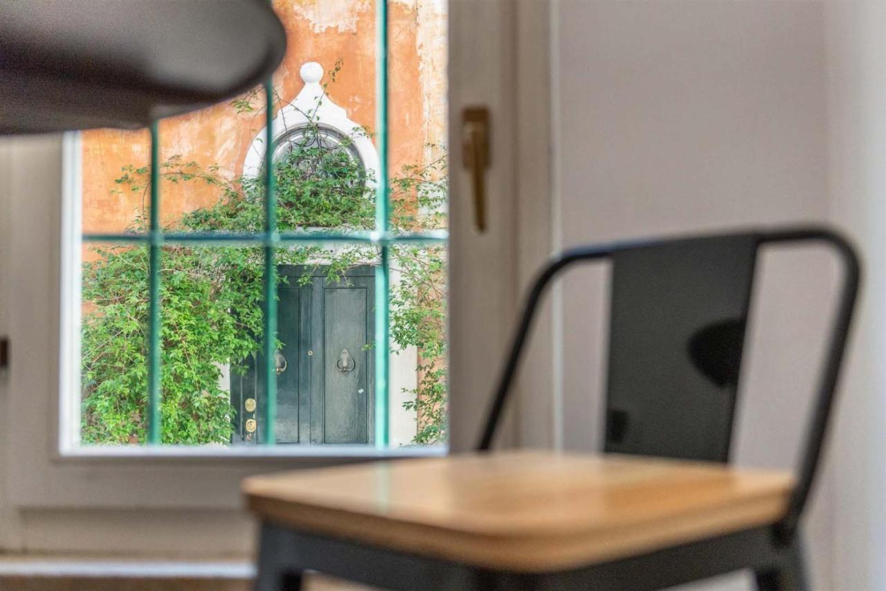 Deza Cozy Place In Monti Roma Exterior foto