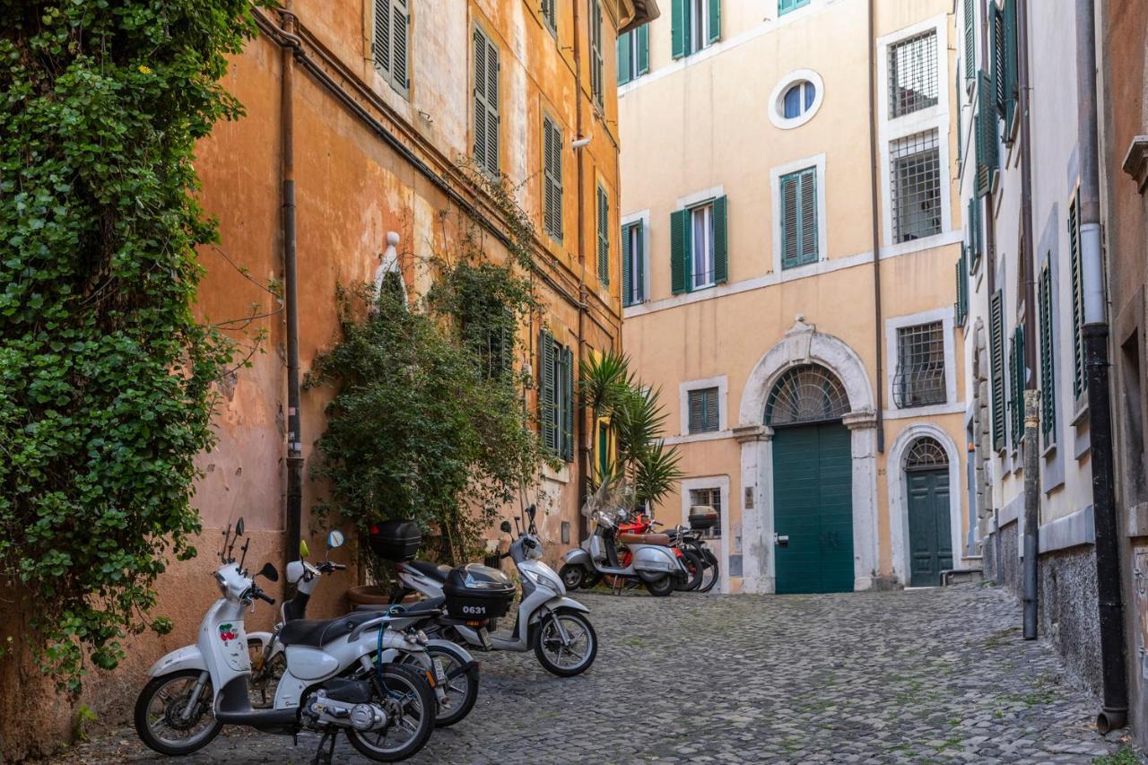 Deza Cozy Place In Monti Roma Exterior foto
